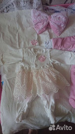 Комплект на выписку для девочки весна