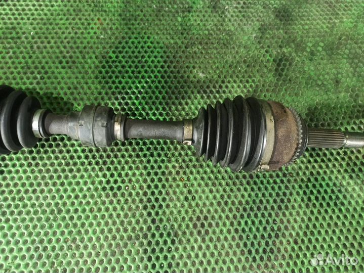 Привод левый передний Mitsubishi Airtrek