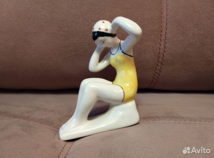 Купальщица пловчиха Старя Гжель Оригинал, отличная