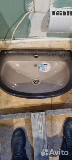 Раковина с тумбой в ванну новое