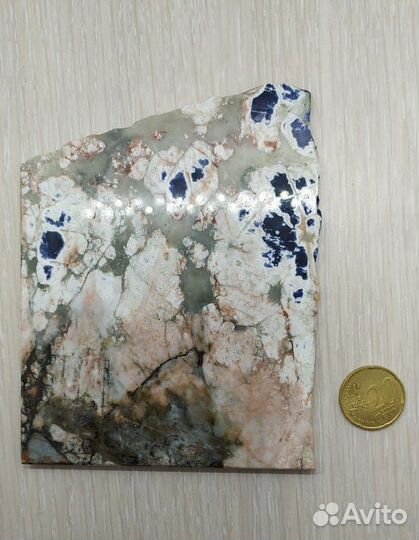 Содалит пластина полированная