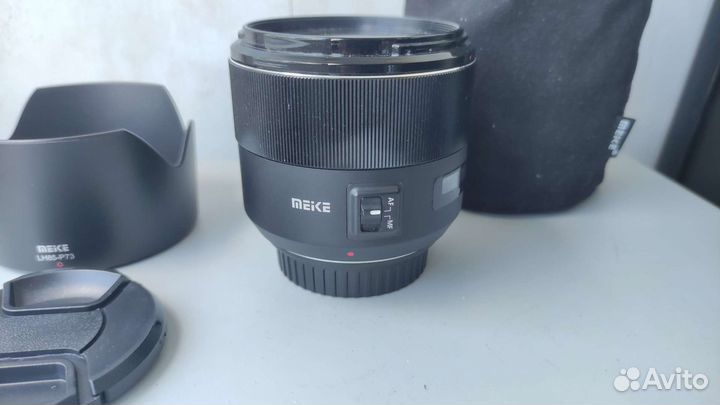 Meike Canon EF 85mm f/1.8 Auto Focus Lens