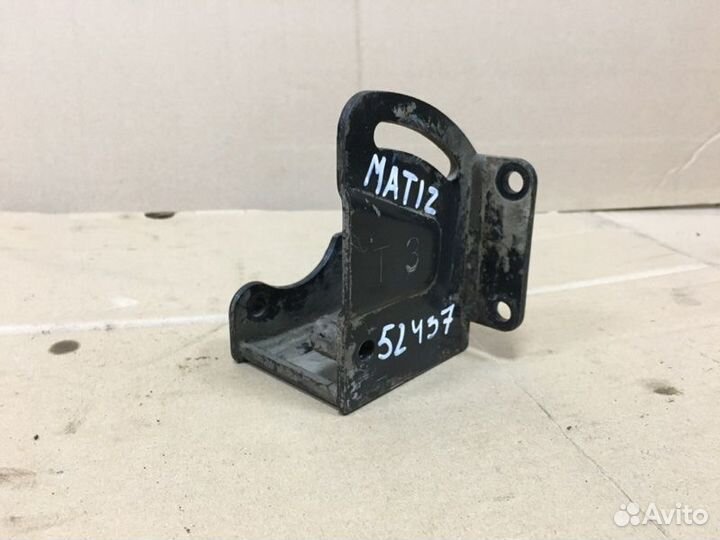 Кронштейн насоса гур Daewoo Matiz