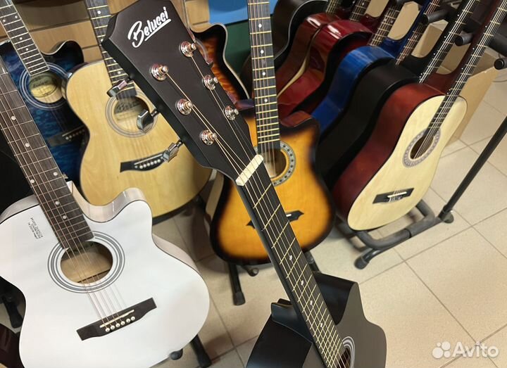 Гитара черная акустика