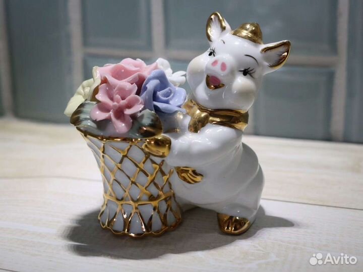 Фарфоровые статуэтки, сувениры, фигурки