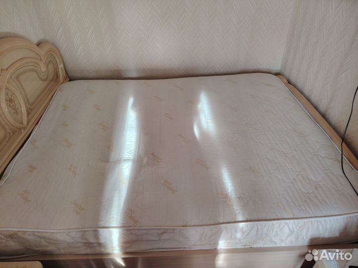 Матрас 160х200 бу