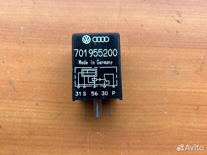 Реле Vw Caravelle Т4 ACU 1995