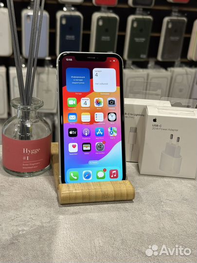 iPhone Xr, 64 ГБ