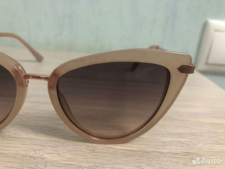 Очки розовые темные