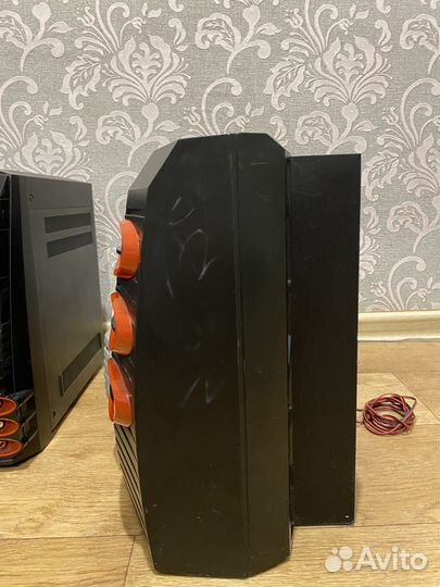 Музыкальный центр philips fw-M567 с одной калонкой