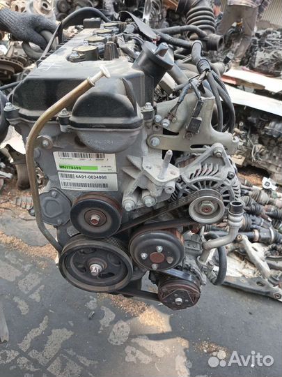 Выбор запчастей, погрузка и отправка из ОАЭ