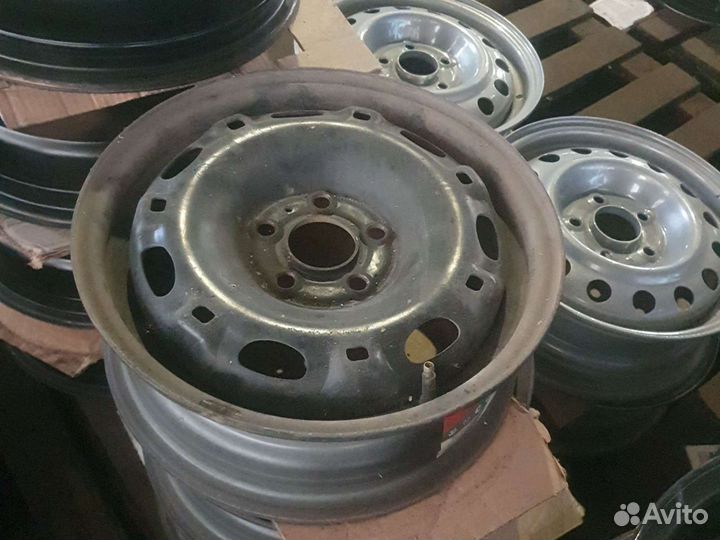 Диски Шкода Фабиа (5XR14/5x100/ET 35/Ц. 57,1)
