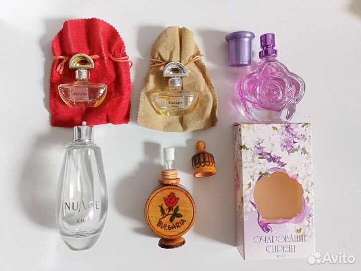 Флаконы и коробки из-под духов