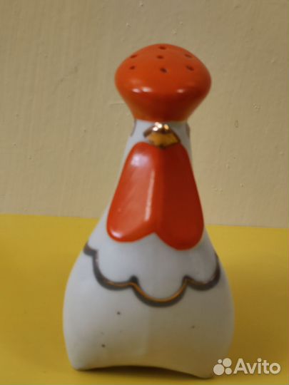 Петушок фарфоровой из СССР