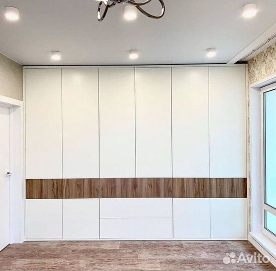 Шкафы на заказ распашные