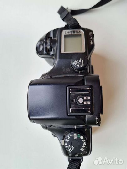 Пленочный зеркальный фотоаппарат Canon EOS 33