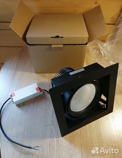 Карданный светильник 35 вт