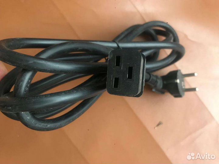 Кабель питания c13