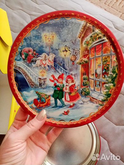 Коробки, боксы под подарки