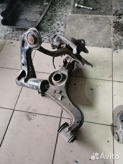 Поворотный кулак Mercedes benz w210