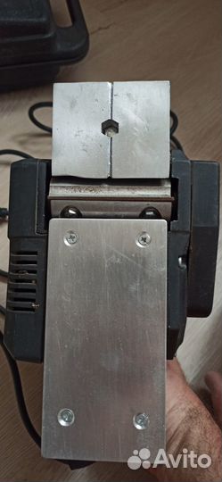 Рубанок электрический
