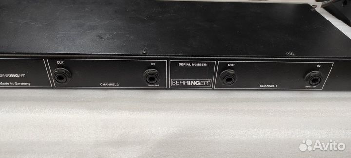 Денойзер-шумодав Behringer SNR 202