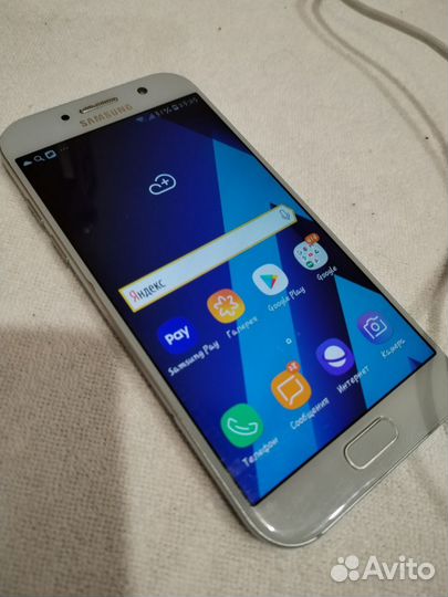 Samsung Galaxy A5 (2017) SM-A520F/DS, 3/32 ГБ