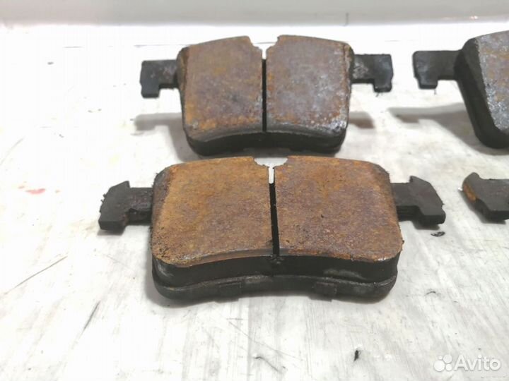 Колодки тормозные передние Bmw 3 F30