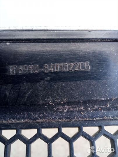 Chevrolet Lanos решотка радиатора