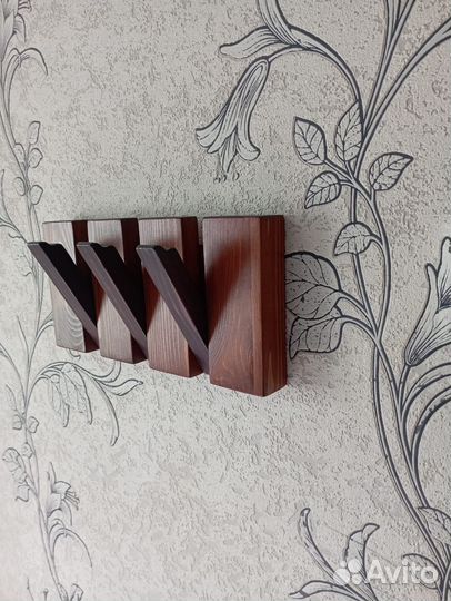 Вешалка пианино, клавишная,настенная из дерева