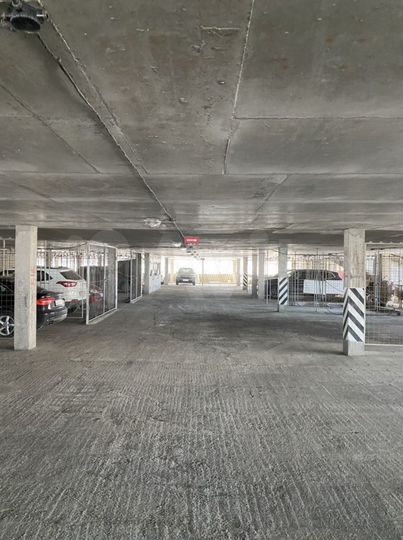 Машиноместо, 18 м²