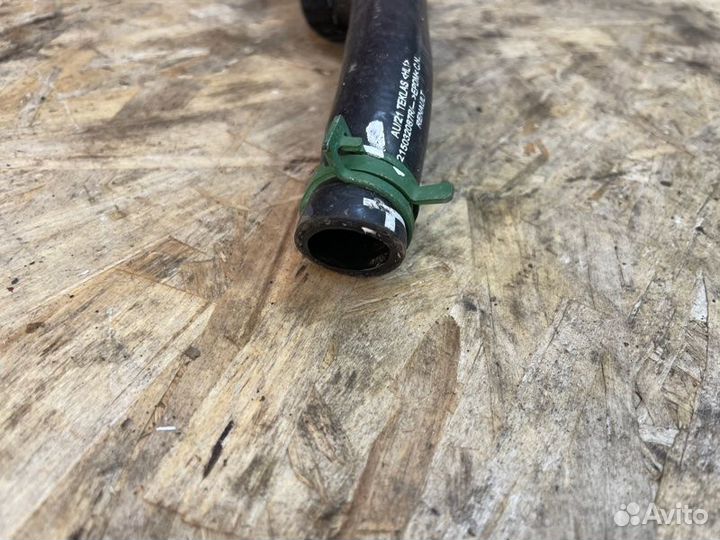 Патрубок радиатора Renault Logan