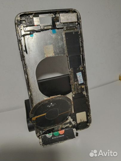 iPhone 8 Plus, 64 ГБ