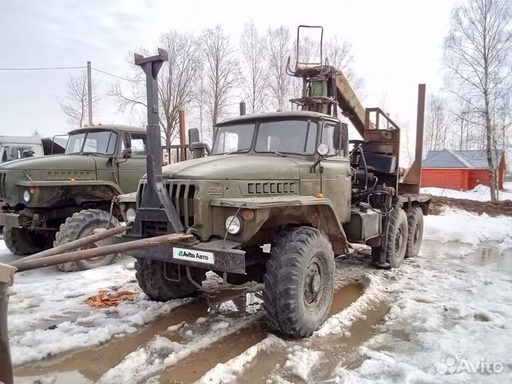 Урал 4320 с КМУ, 1990