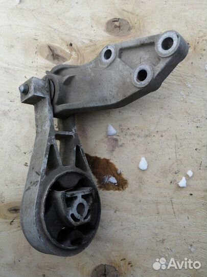 Подушка двигателя задняя Opel Corsa D Z10XEP 2008