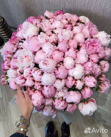 Букет пионов