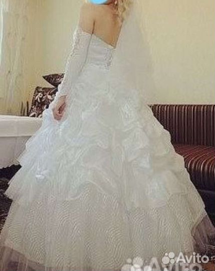 Свадебное платье
