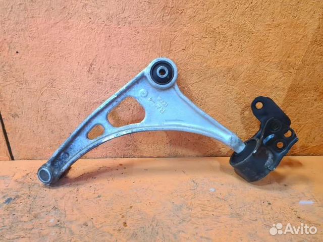 Рычаг подвески нижний передний правый Acura Mdx