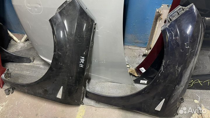 Крыло левое на Renault Scenic 2/scenic 2