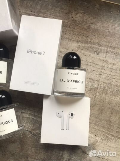 Корбки от духов и телефонов