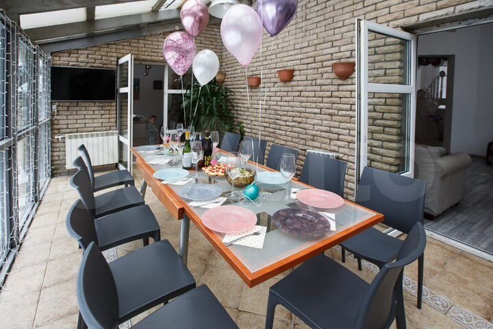 Коттедж 200 м² на участке 12 сот.