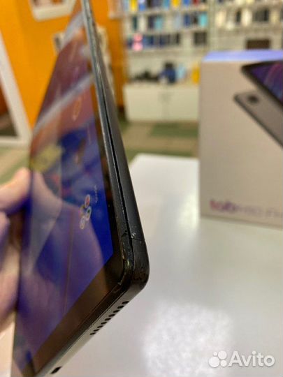 Планшет Lenovo TB-X606F 10.3