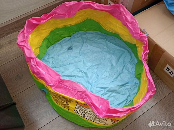 Детский надувной бассейн
