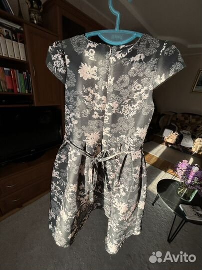 Платья для девочки нарядные с блёстками, вышивкой