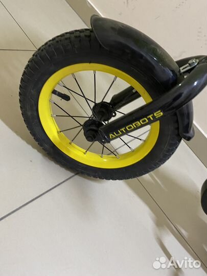 Детский велосипед четырехколесный 12