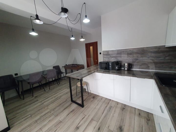 2-к. квартира, 75 м², 3/17 эт.