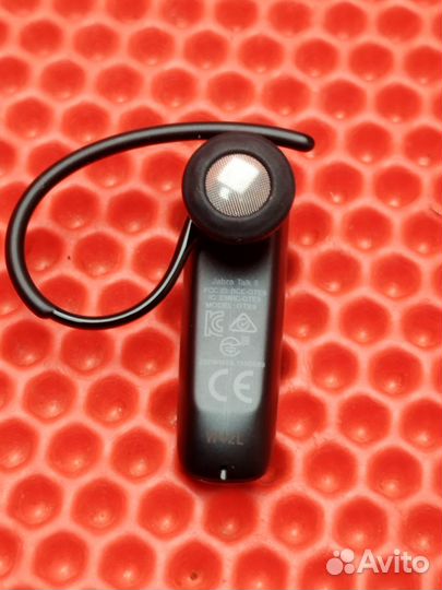 Bluetooth гарнитура Jabra Talk 5 (топ)