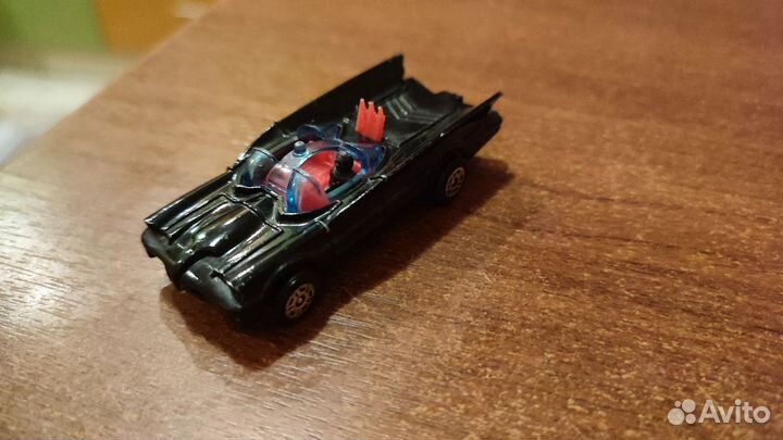 Коллекционные машинки Corgi Juniors Batmobile