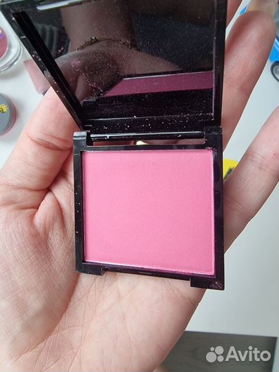 Румяна,бронзеры и хайлайтеры