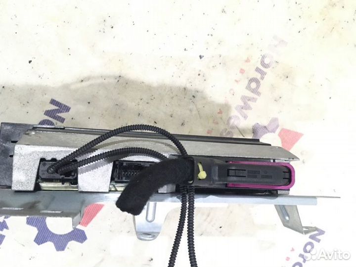 Усилитель акустической системы Audi Q7 (4L)